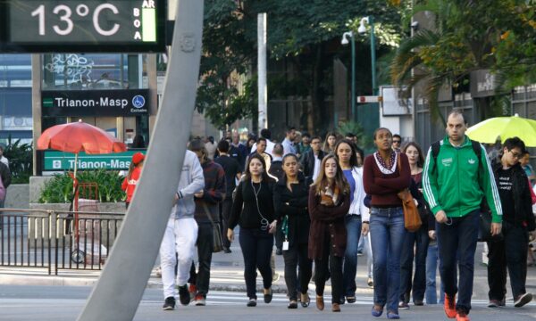 Frio derruba temperaturas no Sul e no Sudeste nesta terça; temporais chegam ao RS na quinta