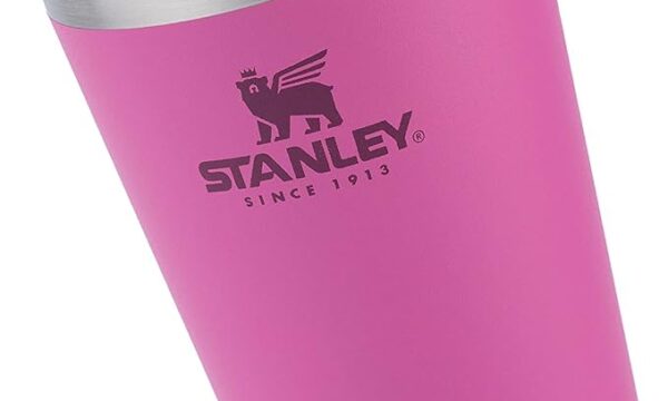 Ofertas do dia: copos térmicos da Stanley com descontos de até 47%