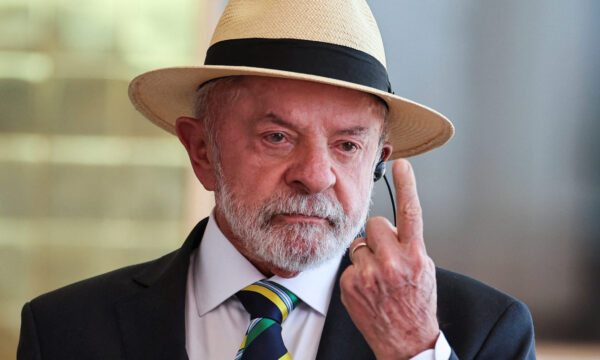 No meu governo não tem essa de ficar discutindo ajuste fiscal, faço ajuste na prática, diz Lula
