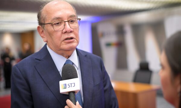 AGU e Gilmar Mendes fecham cerco contra 'indústria de precatórios' usada pelo Master